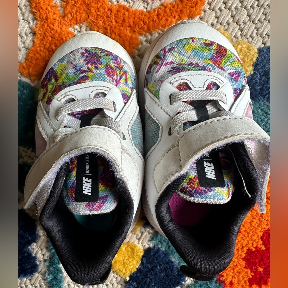 Nike Downshifter Little Kids Shoes size 4C Sneakers - Picture 3 of 6